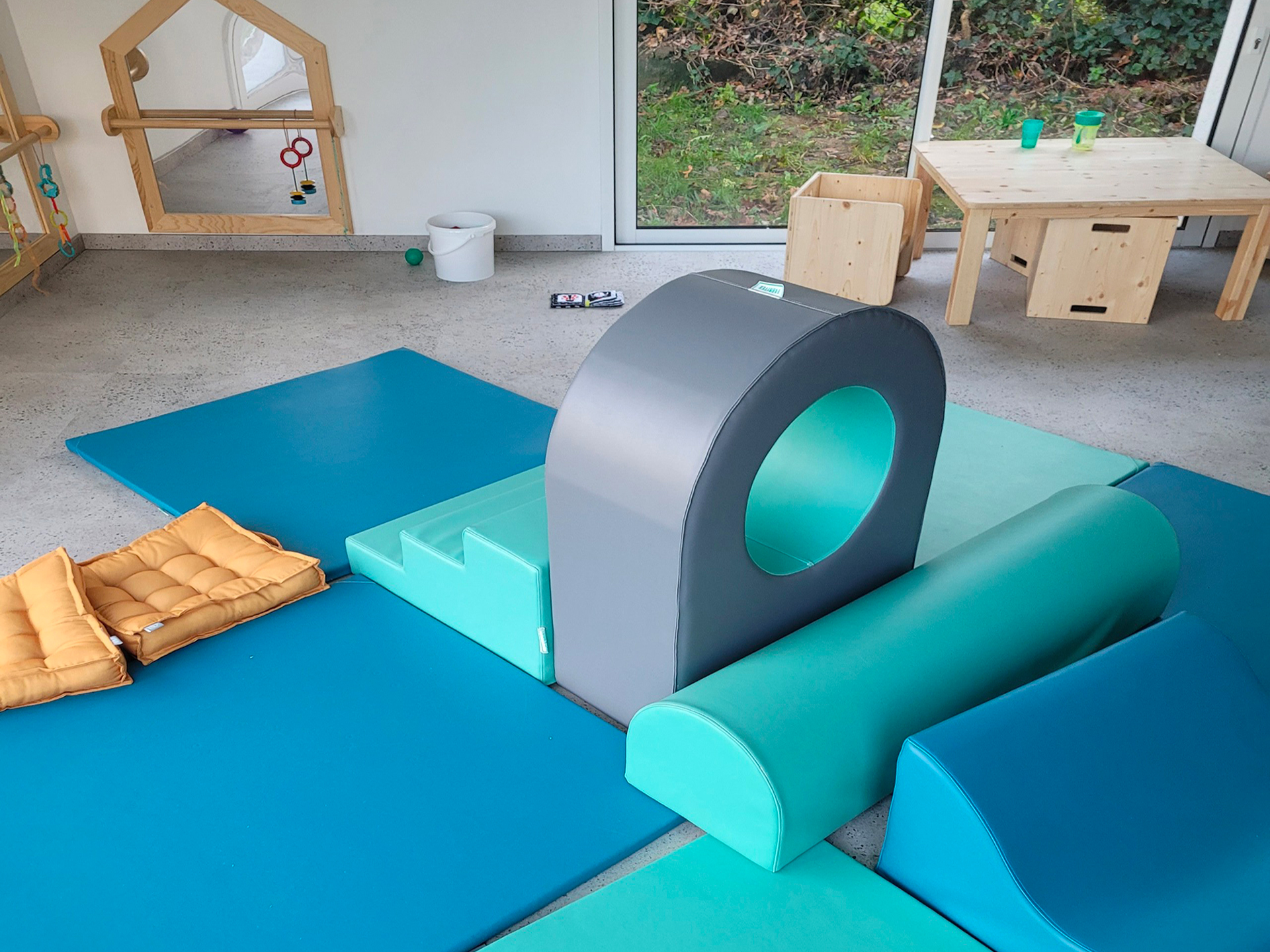 Activités parcours motricité - micro crèche Santes
